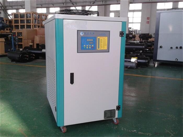 橡塑擠出專用冷水機(jī)，擠出行業(yè)配套用冷卻機(jī)組